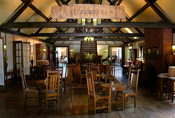craftsman-lounge-room